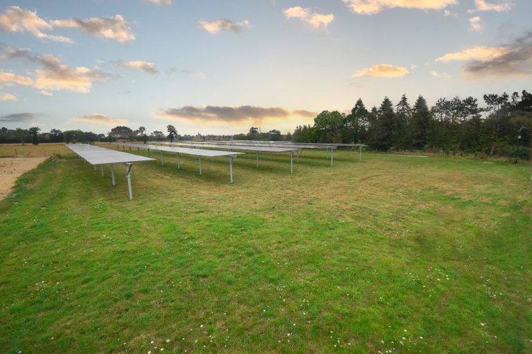 ombrière photovoltaïque agricole